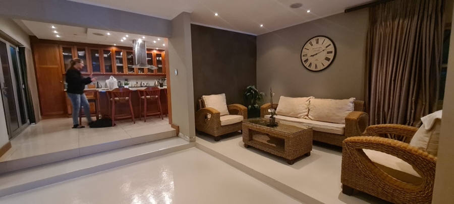 5 Bedroom Property for Sale in Gonubie Eastern Cape